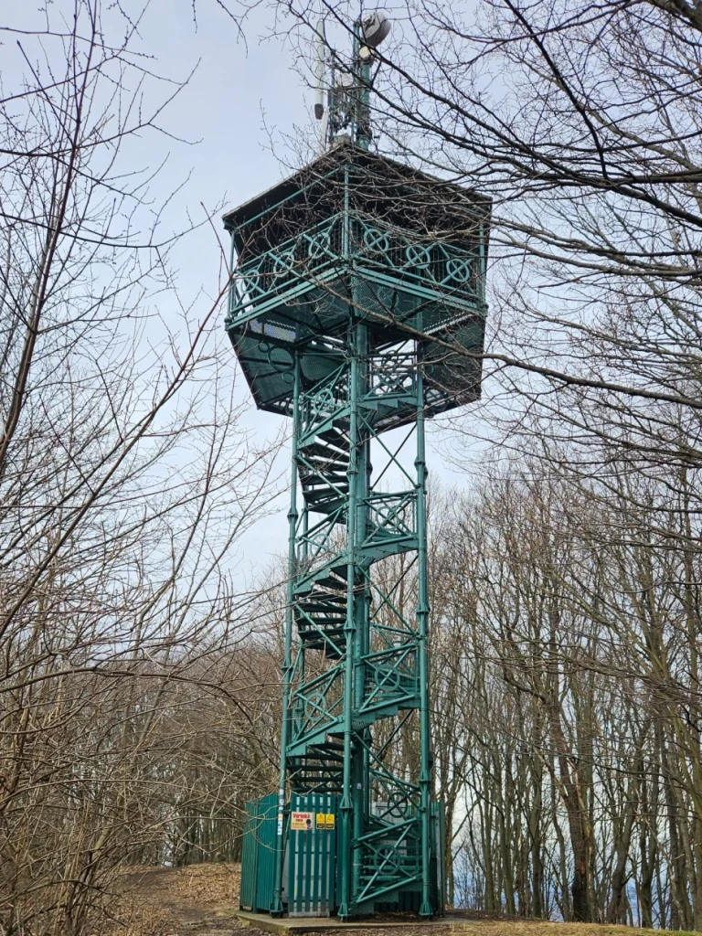 Mátraszentimre, Red Rock Lookout Tower